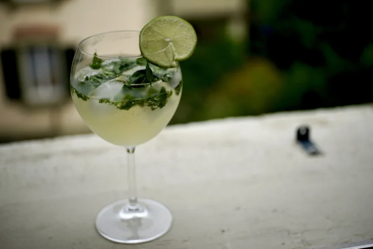 Come Si Fa L’Hugo: Qual È La Ricetta Originale Del Cocktail