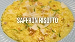come si prepara il risotto allo zafferano perfetto a casa