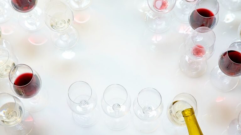 quali enoteche offrono spuntini gustosi per ogni occasione